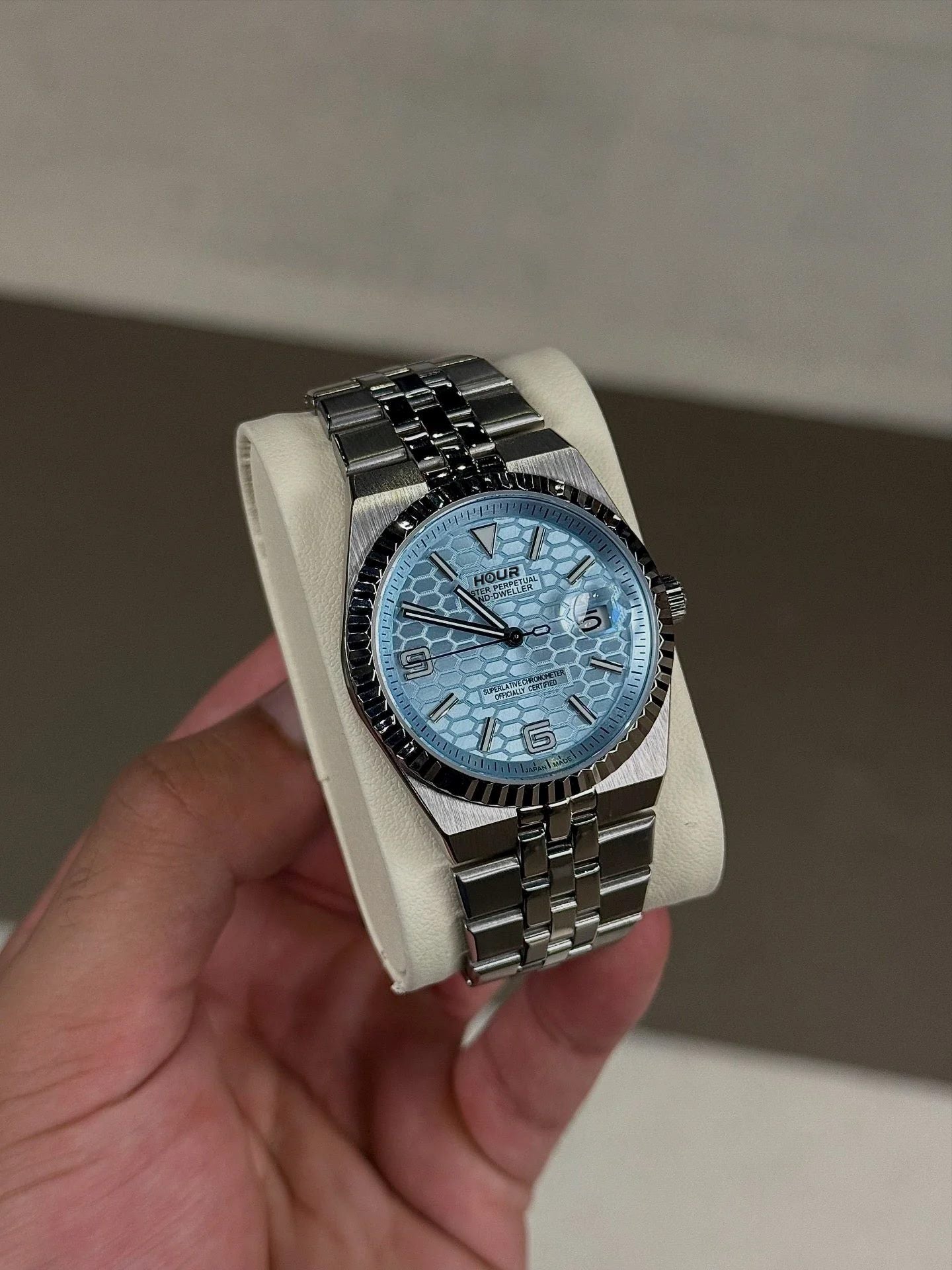 Aqua Scale Dial