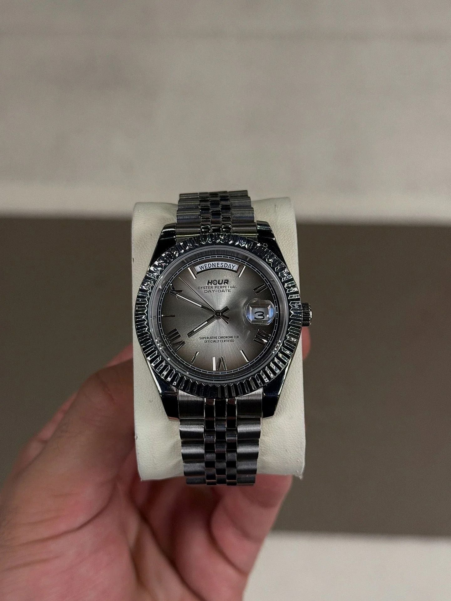 Arctic Roman Dial