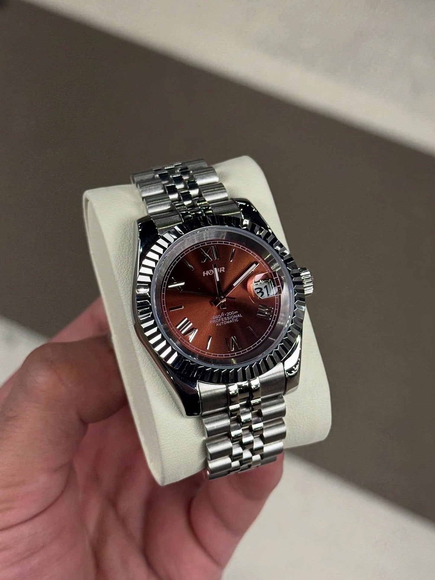 Chocolate Diamond Dial