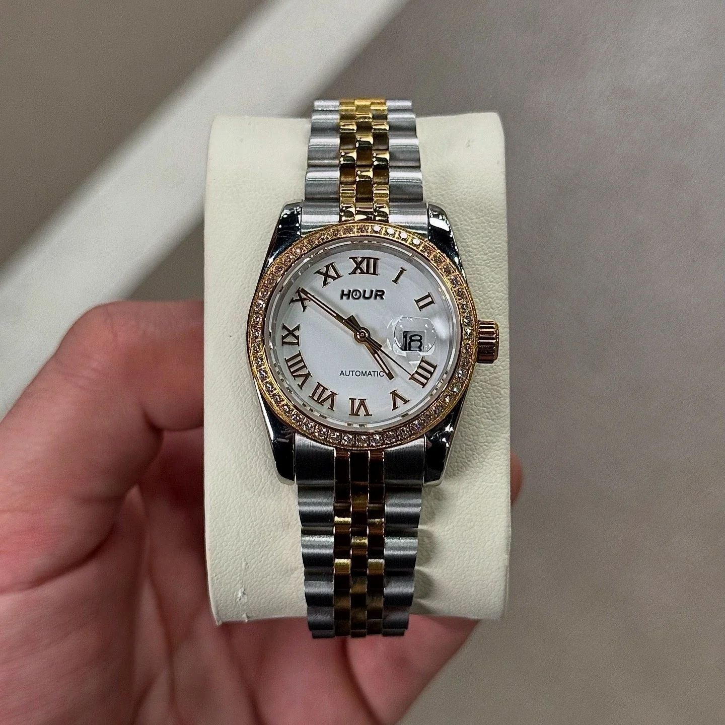 Golden Glimmer Dial