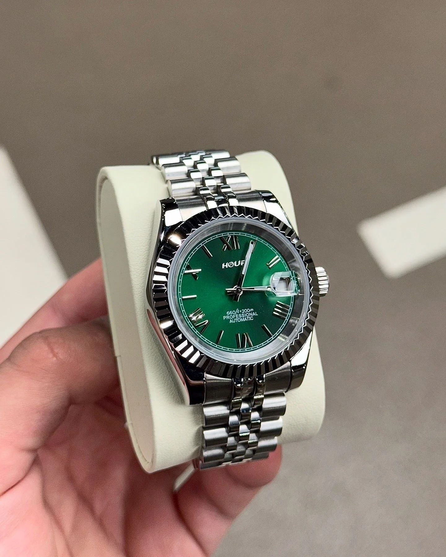 Hulk Roman Numeral Dua