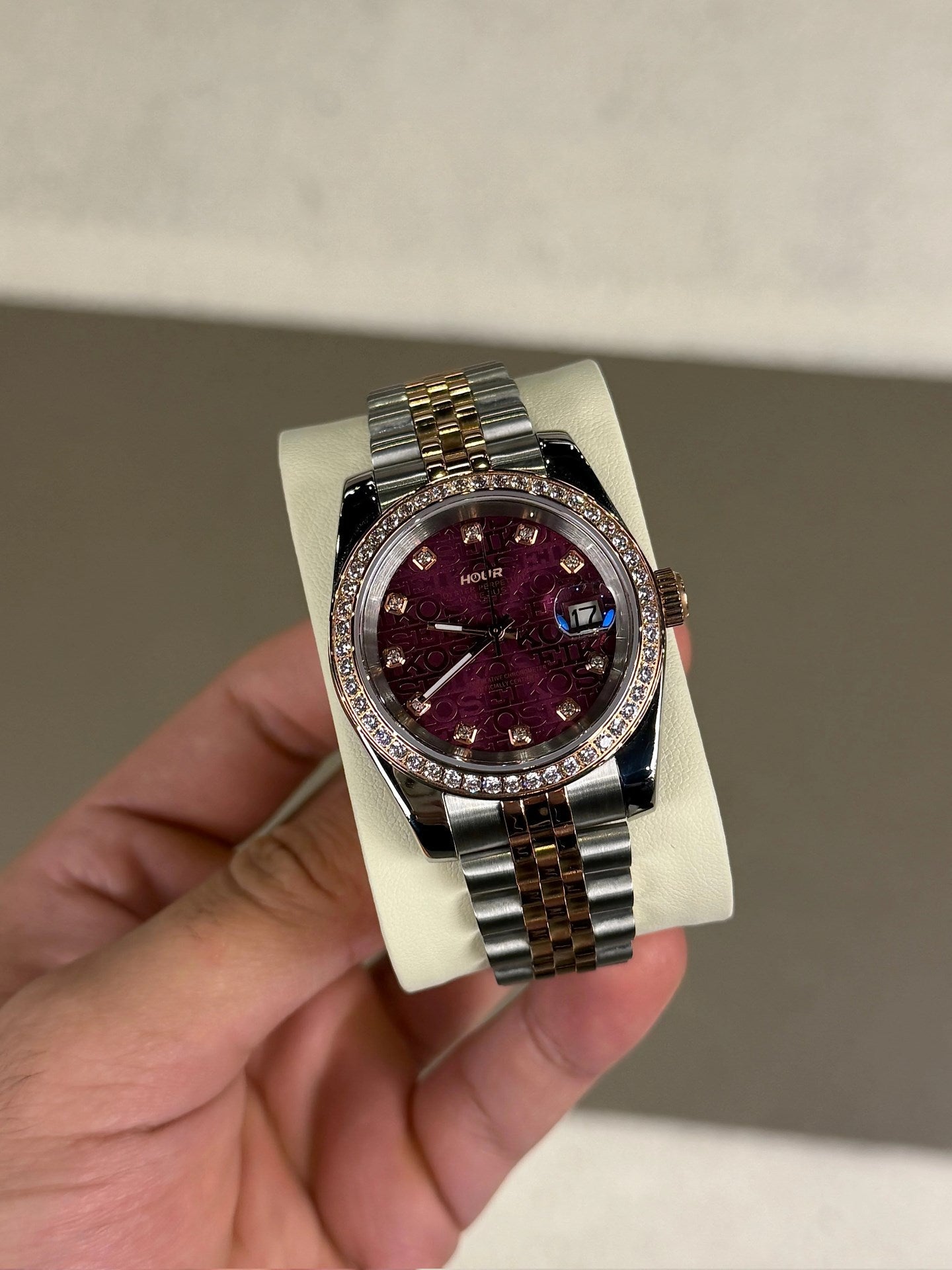 Maroon Majesty