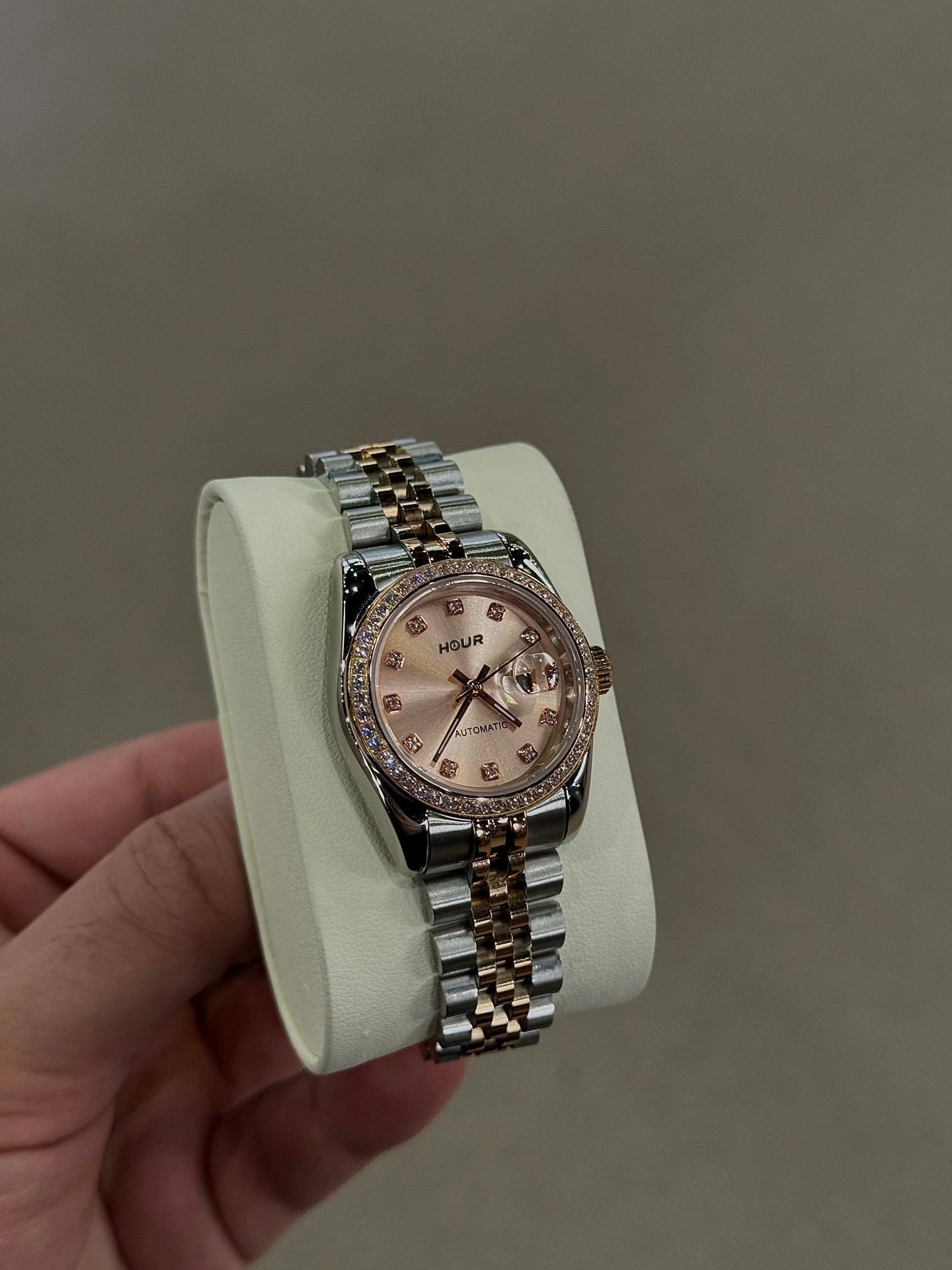 Rosé Diamond Dial