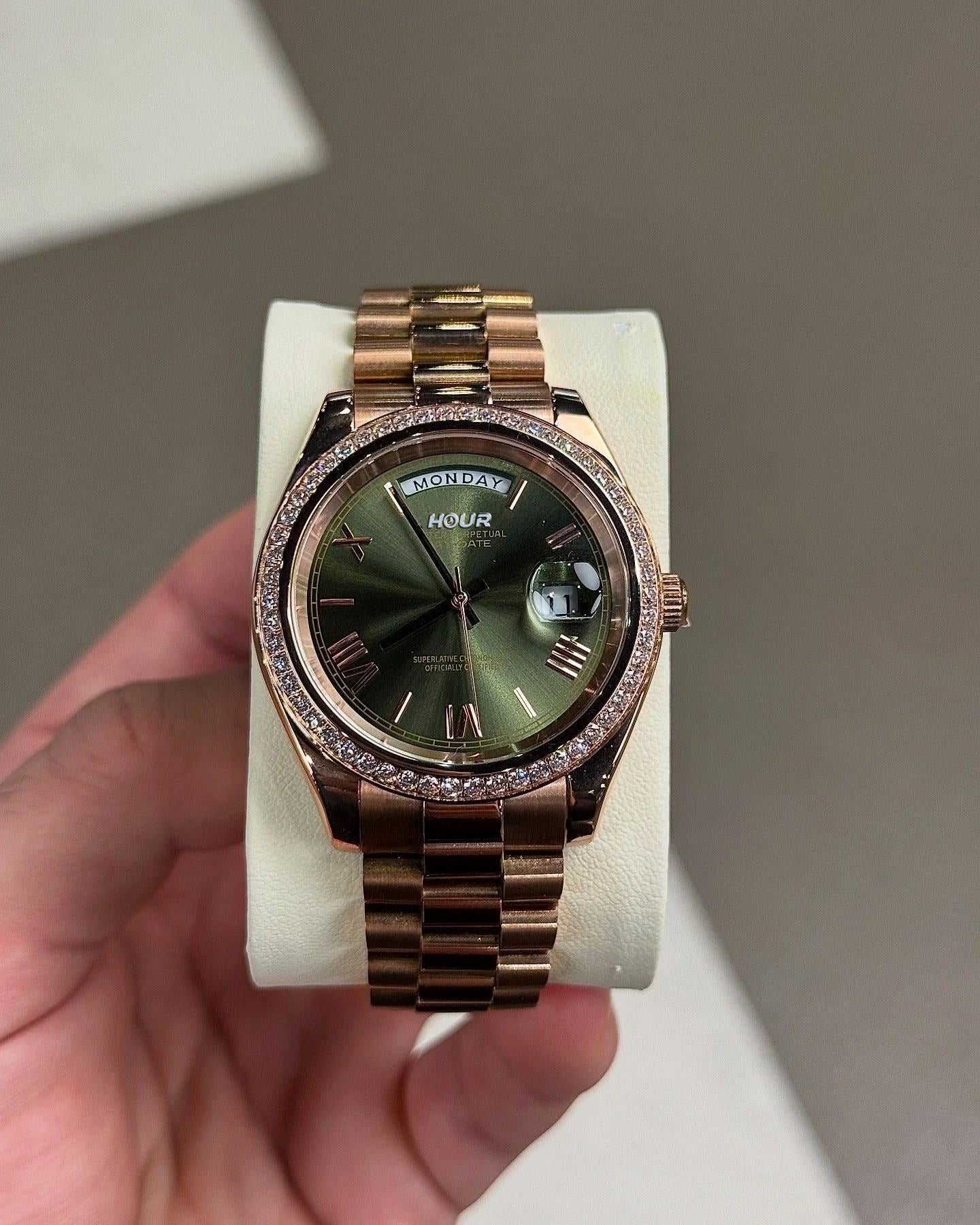 Royale Roman Numeral Dial